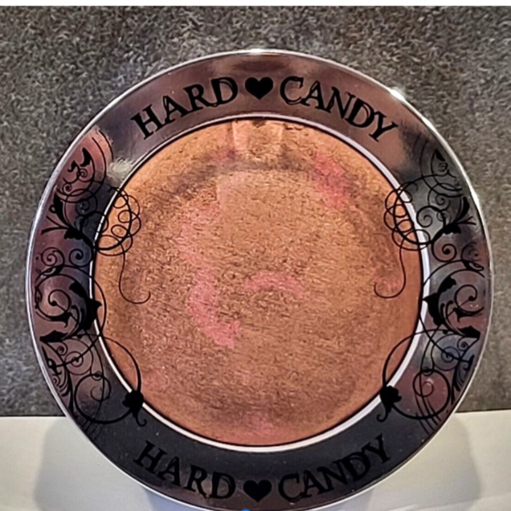 *NEW Hard Candy Baked Blush in “Bombshell” 8g RARE & DISCONTINUED